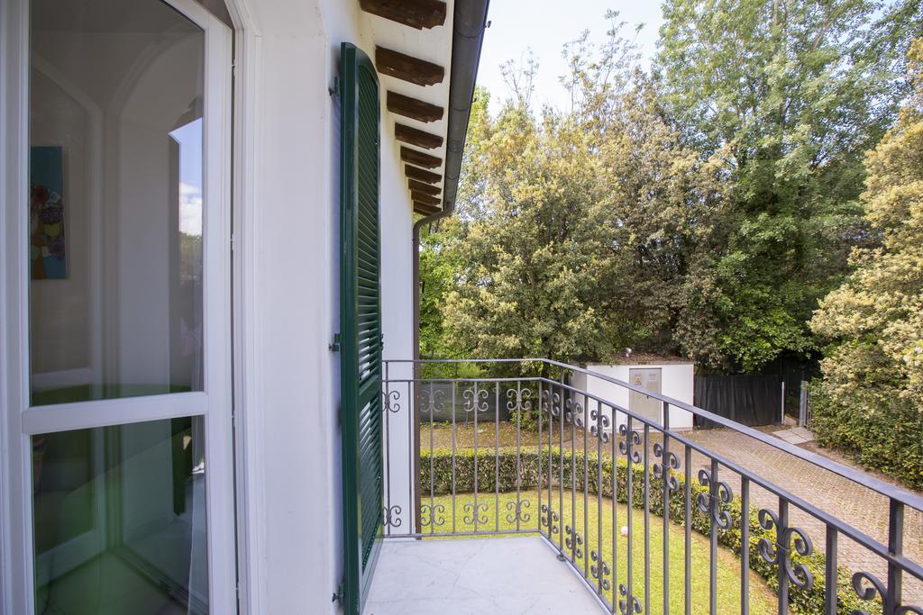 Residence Casa Bianca Marina di Massa Exterior photo